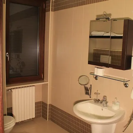 Alojamento de Acomodação e Pequeno-almoço Al Castello Torre Maggiore