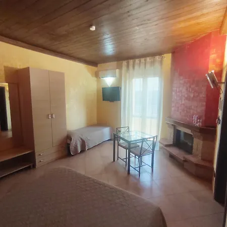 Al Castello 3* Torre Maggiore